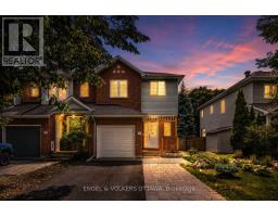 18 CAMBRAY LANE, Ottawa, Ontario