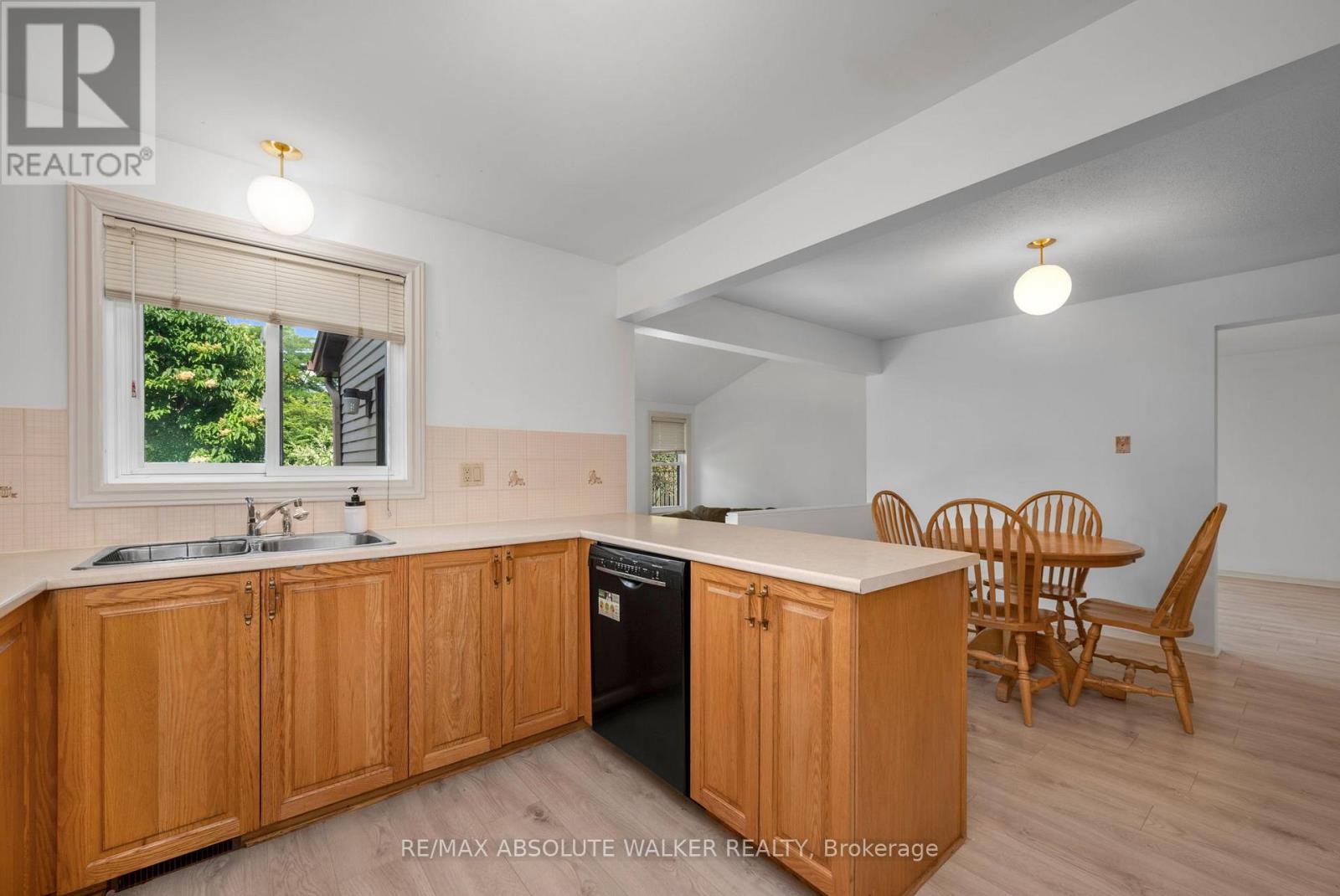 1889 Rosewind Court, Ottawa, Ontario  K1C 7E3 - Photo 16 - X13556122