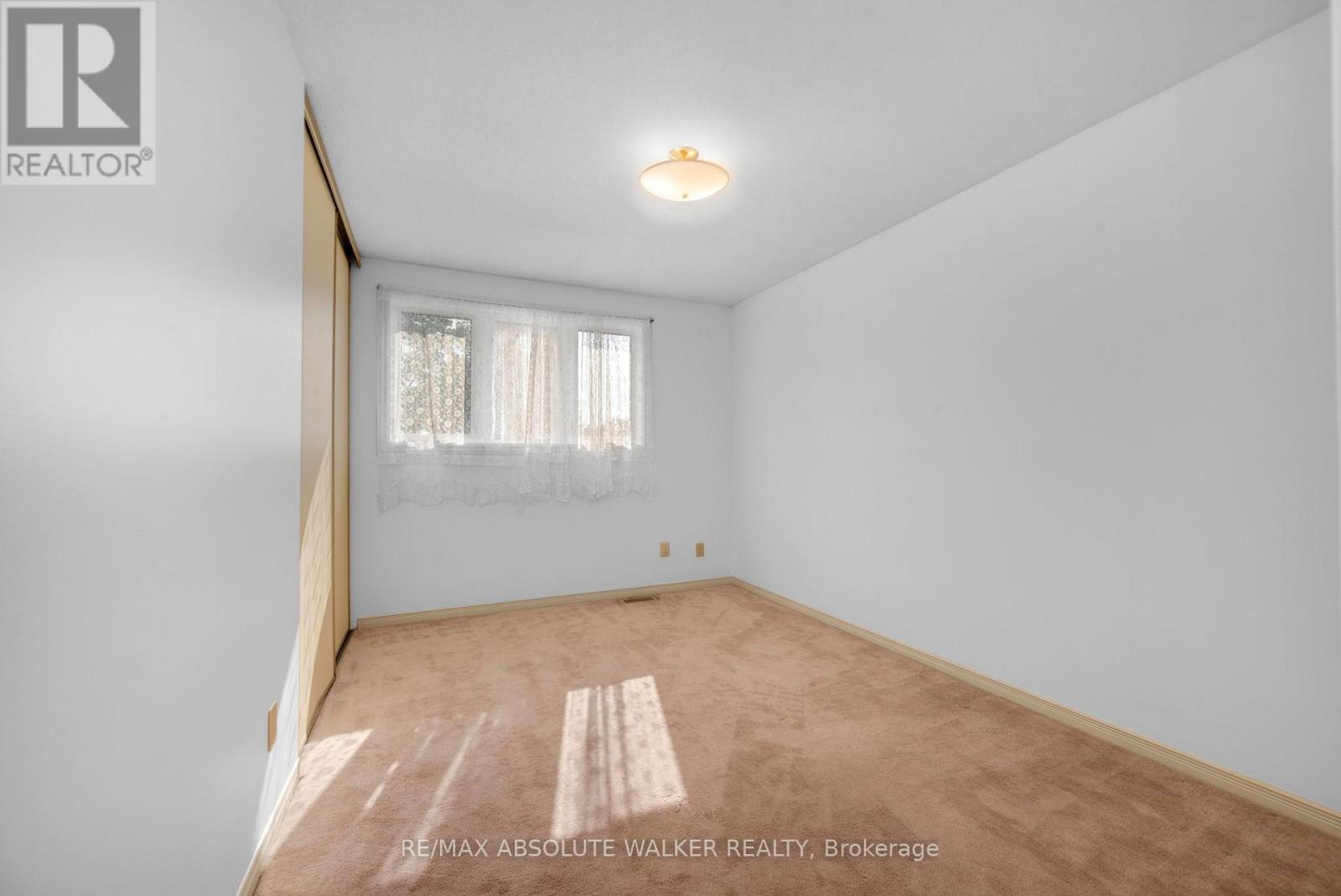 1889 Rosewind Court, Ottawa, Ontario  K1C 7E3 - Photo 35 - X13556122
