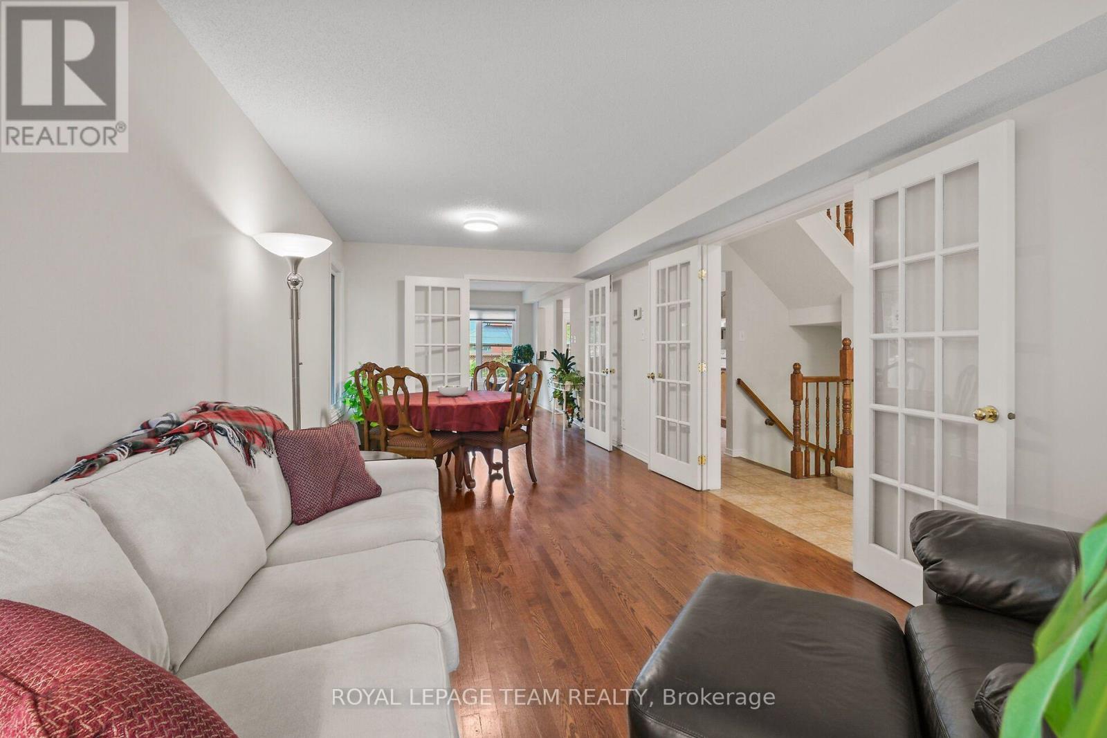 70 College Circle, Ottawa, Ontario  K1K 4R8 - Photo 10 - X13556176