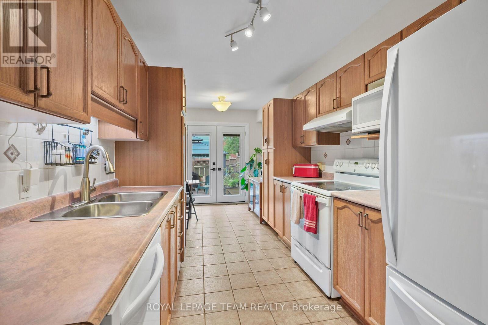 70 College Circle, Ottawa, Ontario  K1K 4R8 - Photo 23 - X13556176