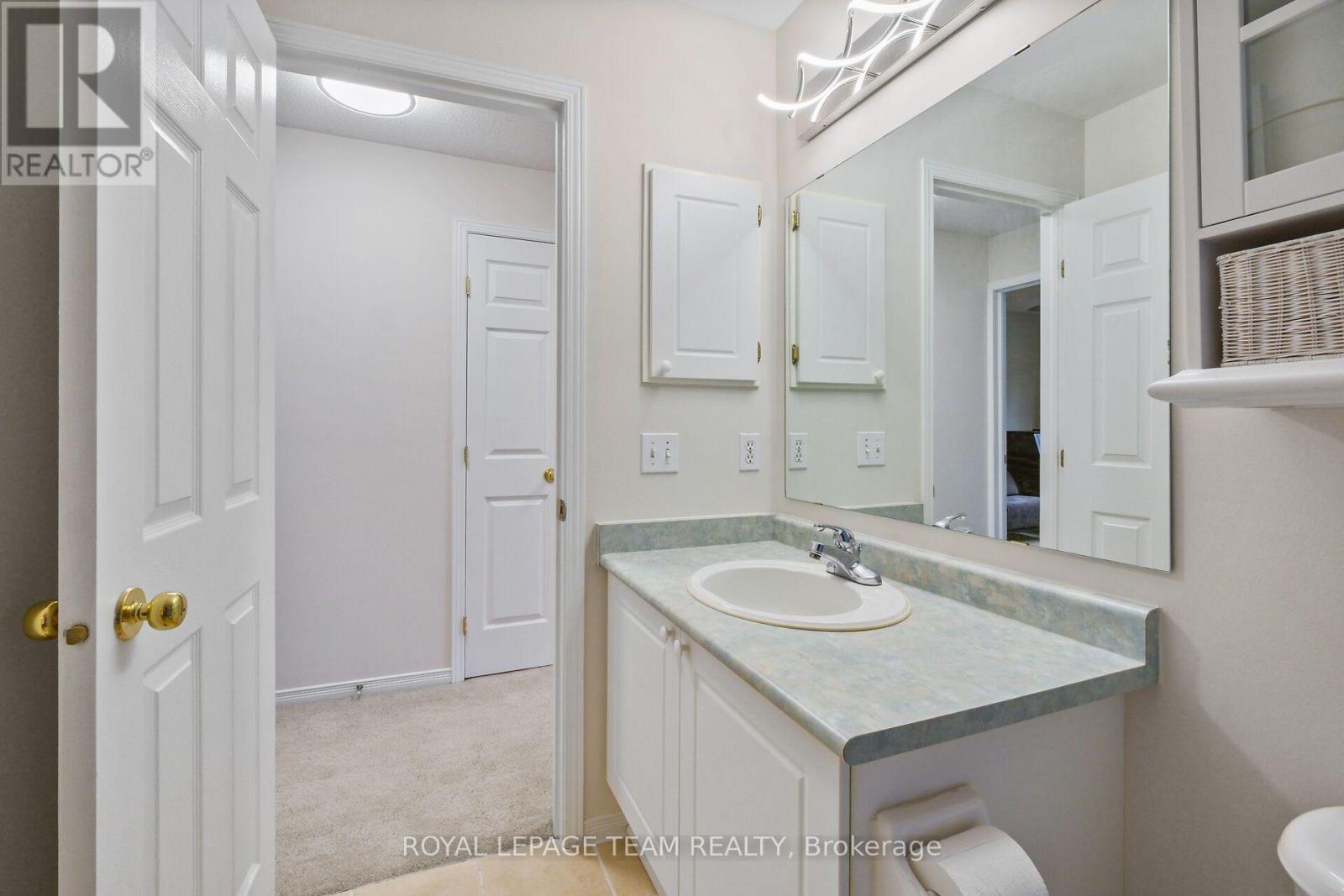 70 College Circle, Ottawa, Ontario  K1K 4R8 - Photo 37 - X13556176