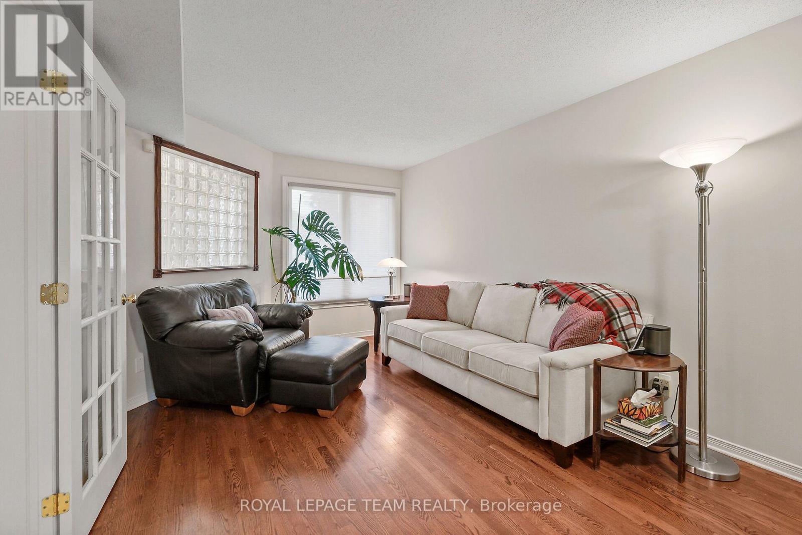 70 College Circle, Ottawa, Ontario  K1K 4R8 - Photo 8 - X13556176