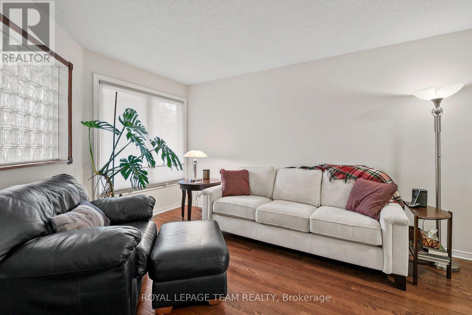 70 College Circle, Ottawa, Ontario  K1K 4R8 - Photo 9 - X13556176