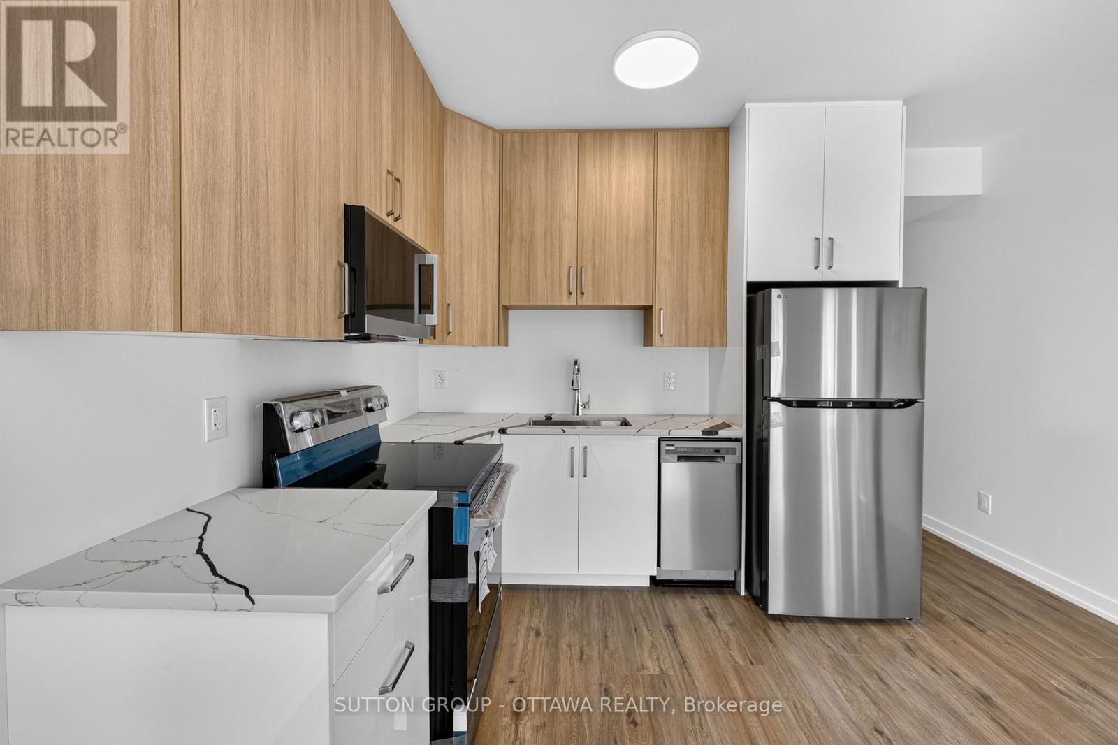 944 Woodroffe Avenue, Ottawa, Ontario  K2A 3R7 - Photo 6 - X13556210