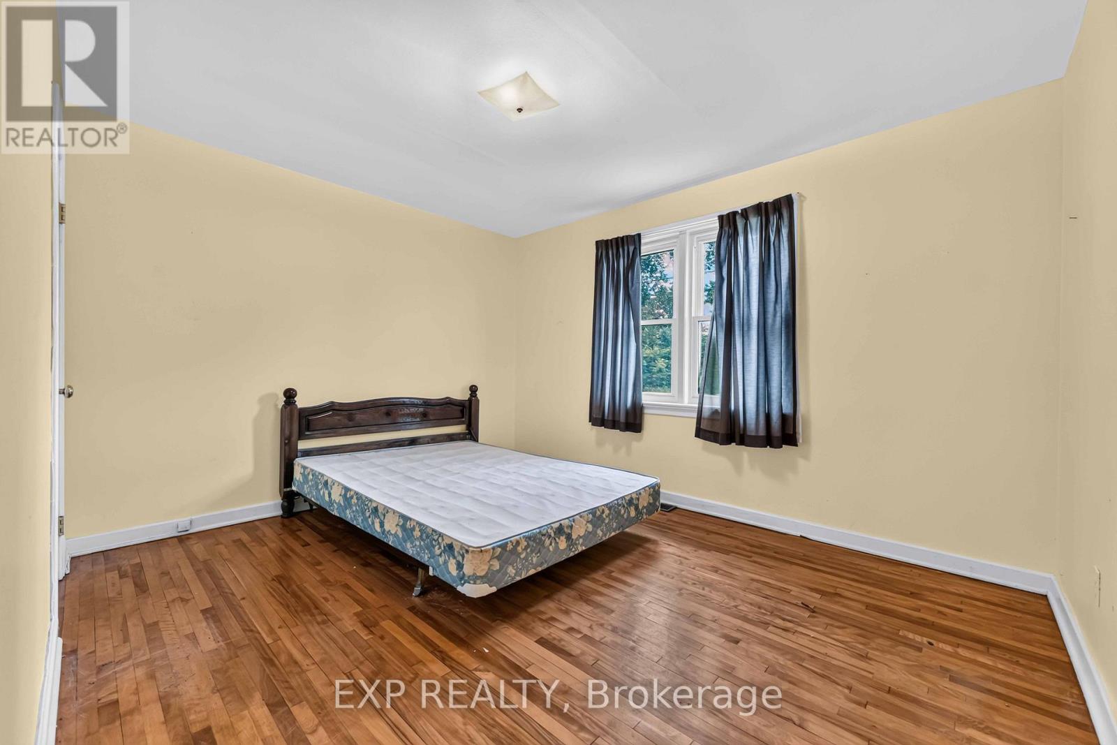 1613 Queensdale Avenue, Ottawa, Ontario  K1T 1J4 - Photo 15 - X13556216