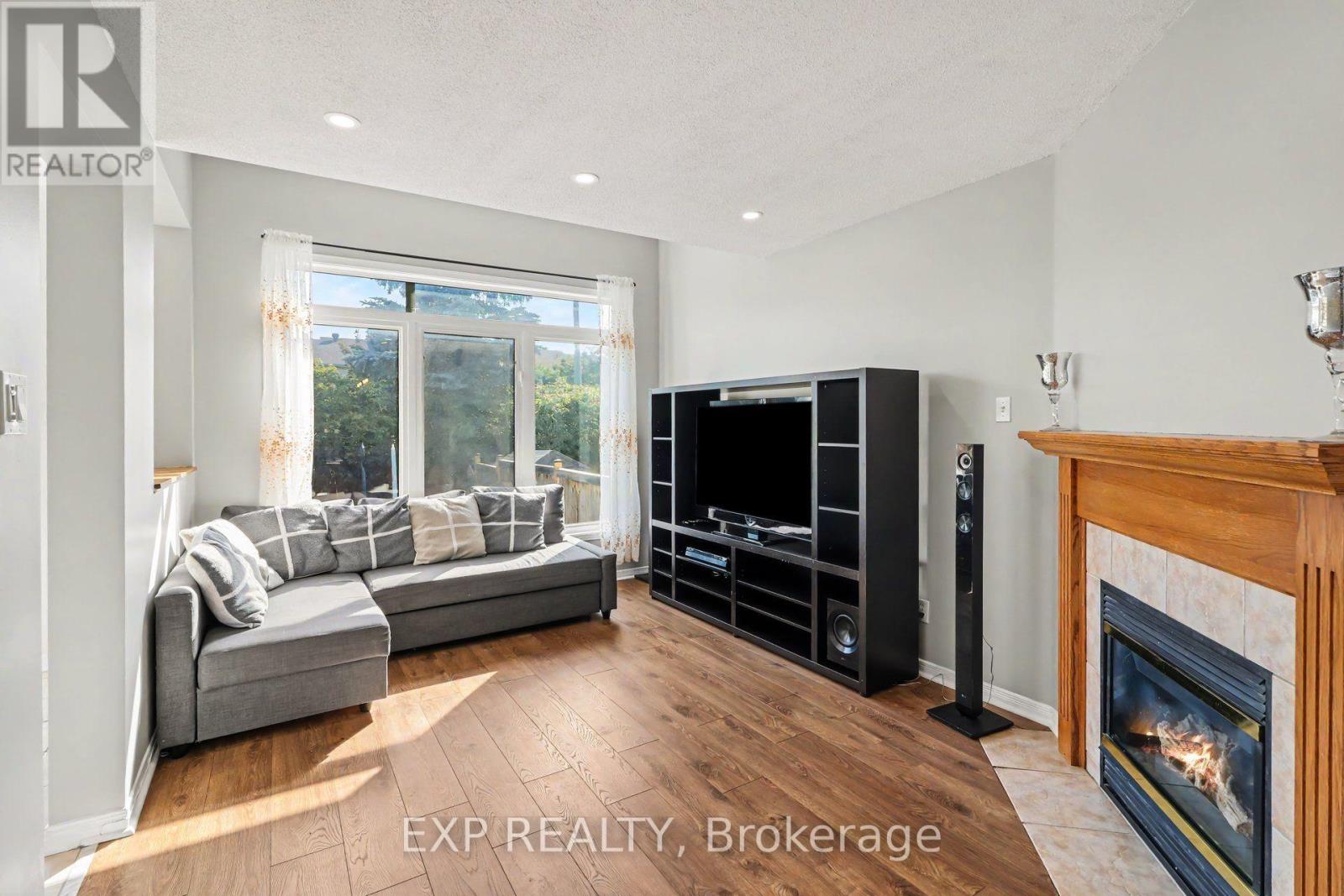 203 Duntroon Circle, Ottawa, Ontario  K1T 4C9 - Photo 16 - X13556326