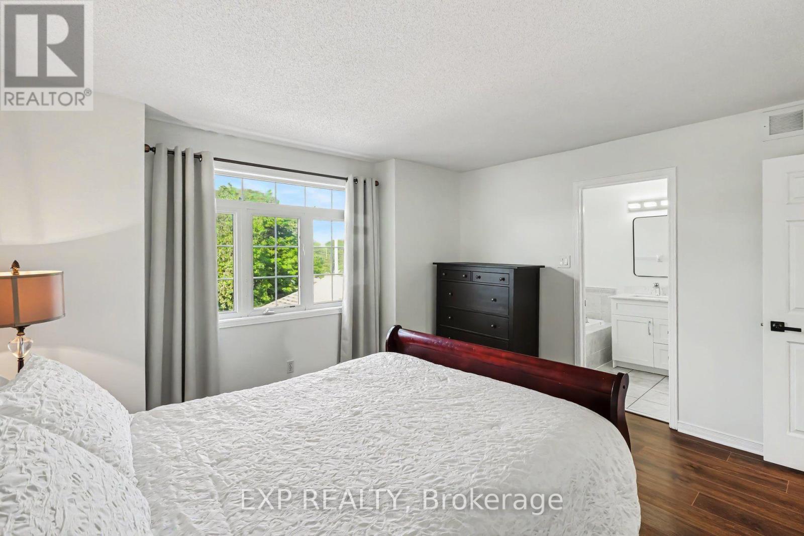 203 Duntroon Circle, Ottawa, Ontario  K1T 4C9 - Photo 22 - X13556326