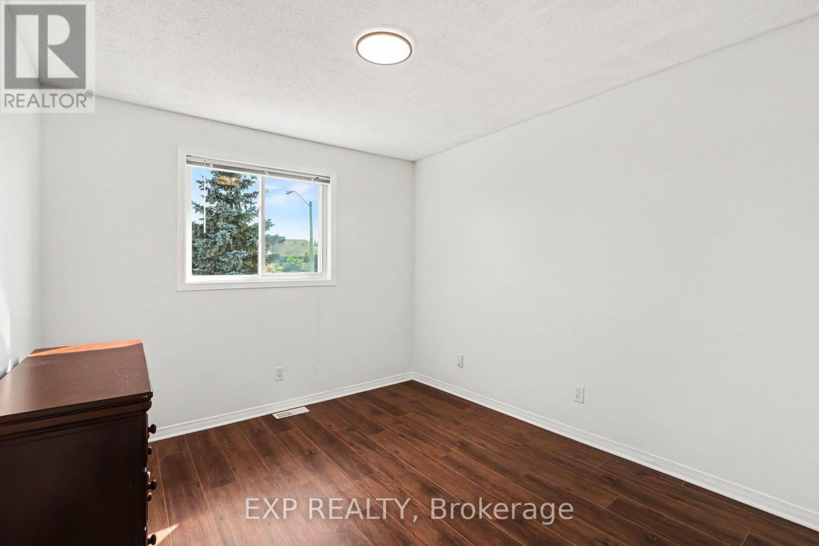 203 Duntroon Circle, Ottawa, Ontario  K1T 4C9 - Photo 28 - X13556326