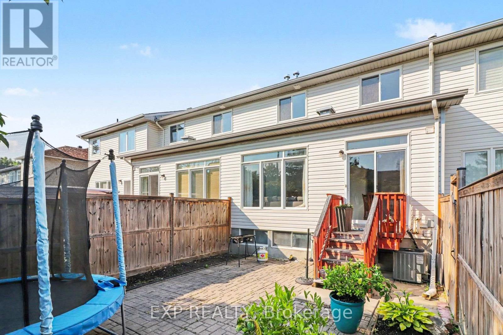 203 Duntroon Circle, Ottawa, Ontario  K1T 4C9 - Photo 37 - X13556326