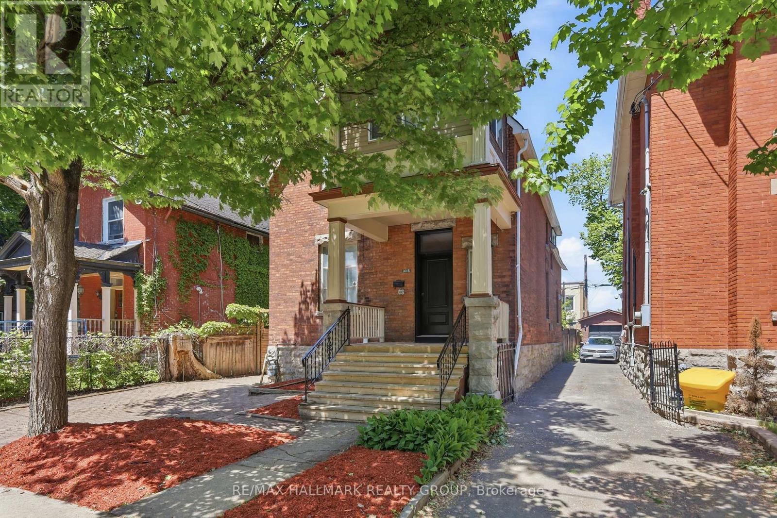 419 Besserer Street, Ottawa, Ontario  K1N 6B9 - Photo 1 - X13556350