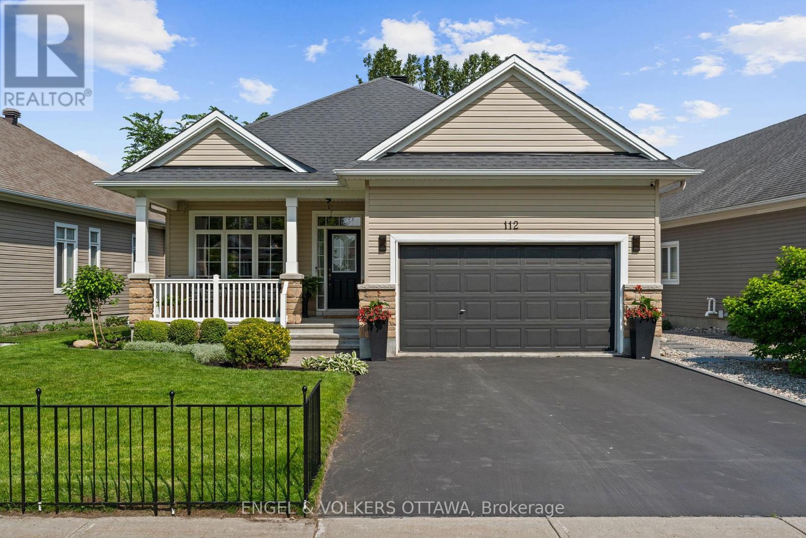 112 Equinelle Drive, North Grenville, Ontario  K0G 1J0 - Photo 3 - X13556382