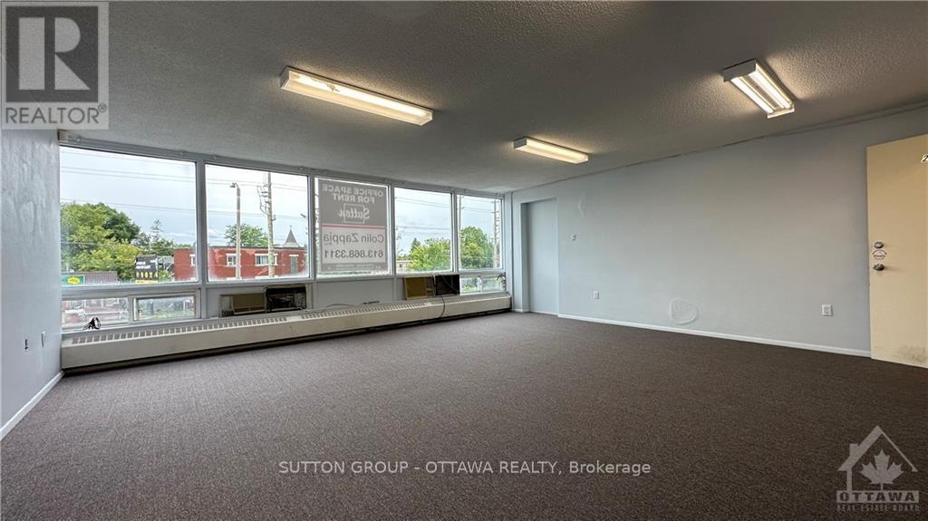 204 - 1061 Merivale Road, Ottawa, Ontario  K1Z 6A9 - Photo 2 - X13557084