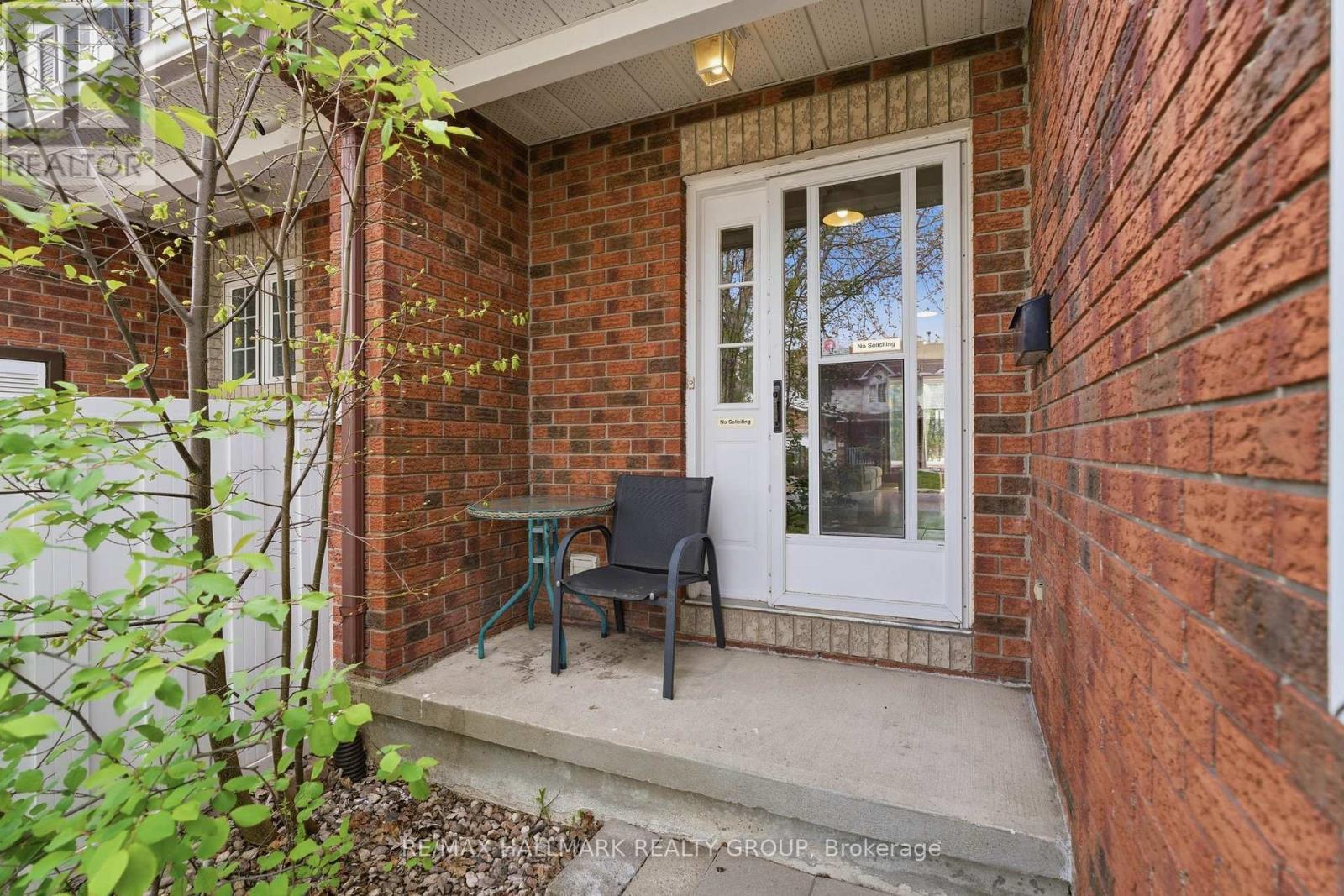 902 Paradise Crescent, Ottawa, Ontario  K4A 3S5 - Photo 3 - X13557094