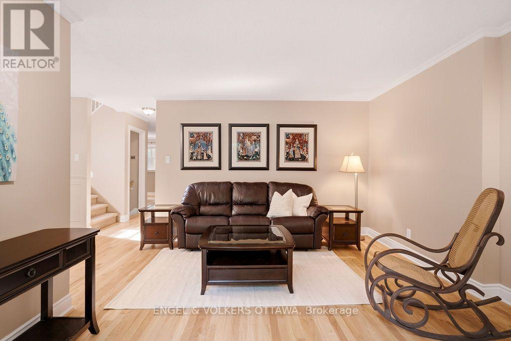 401 St. Denis Street, Ottawa, Ontario  K1L 5H8 - Photo 3 - X13557150