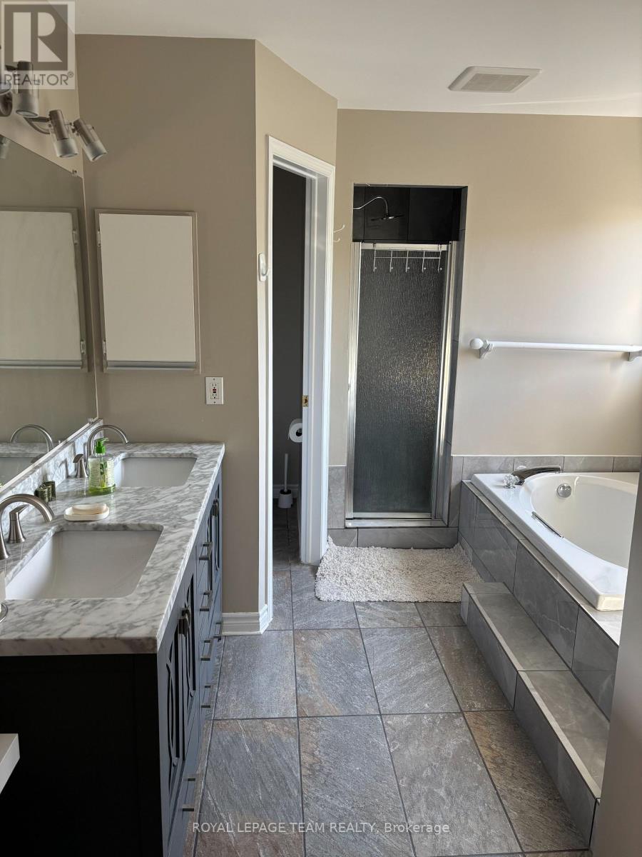 3 Tower Hill Crescent, Ottawa, Ontario  K2M 1R4 - Photo 8 - X13557258