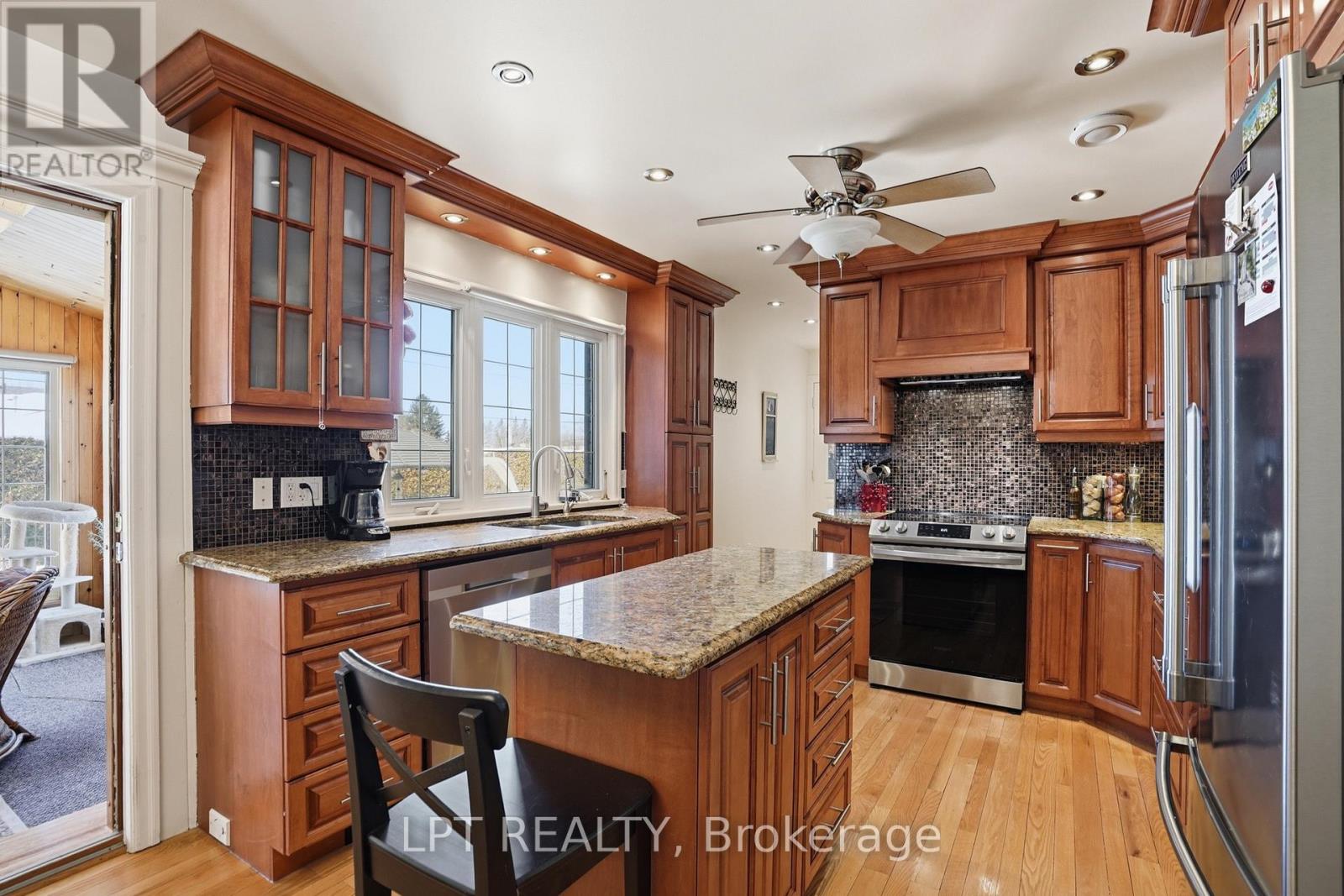 10 Orchard Street, Hawkesbury, Ontario  K6A 2V7 - Photo 12 - X13557348
