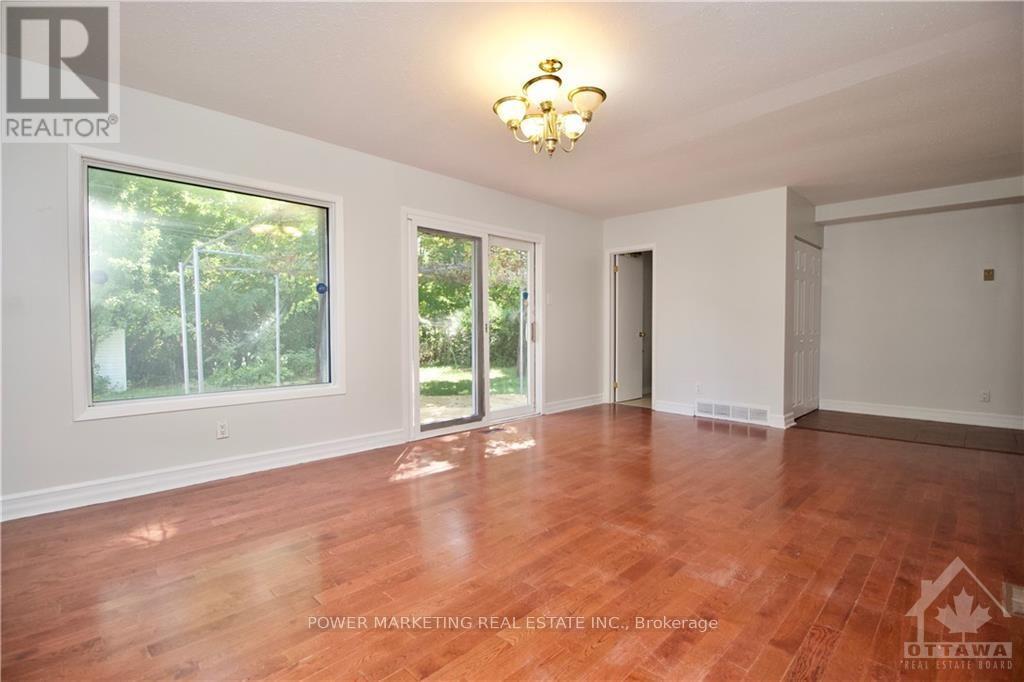 58 Aero Drive, Ottawa, Ontario  K2H 5E4 - Photo 10 - X13557352