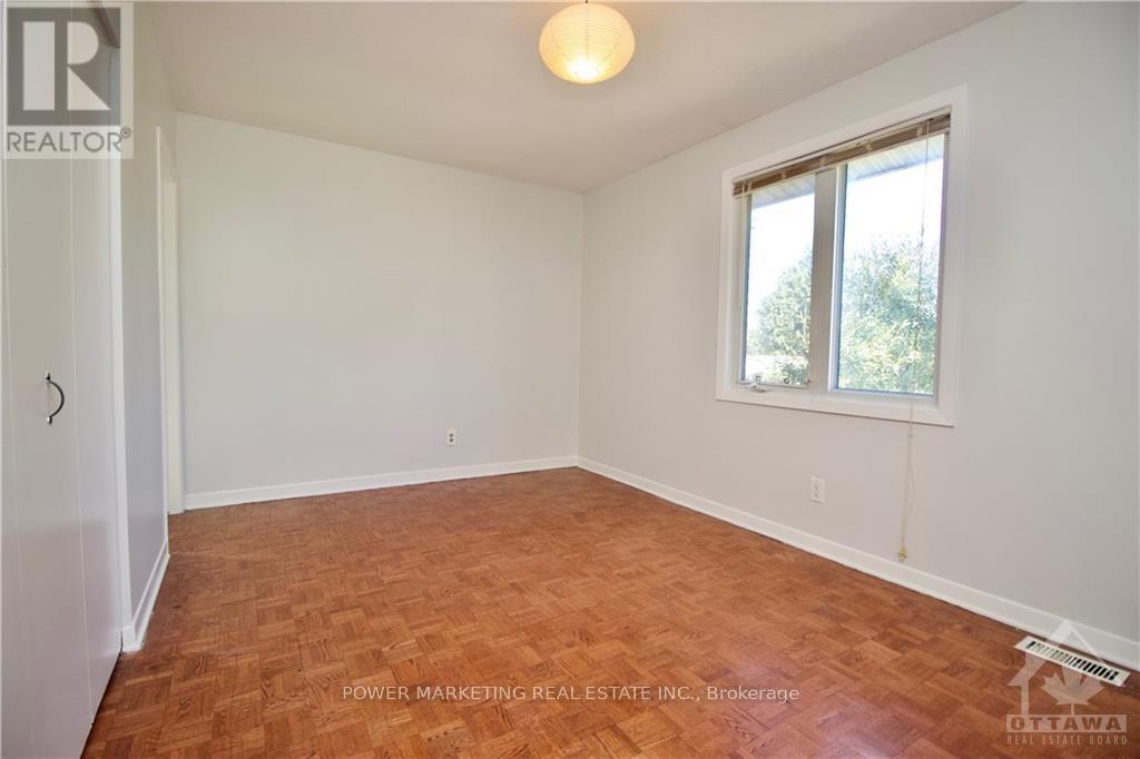 58 Aero Drive, Ottawa, Ontario  K2H 5E4 - Photo 12 - X13557352