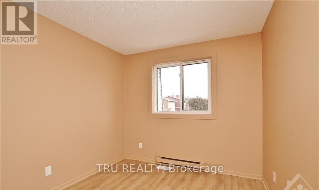 B - 302 Craig Henry Drive, Ottawa, Ontario  K2G 4H5 - Photo 14 - X13557354