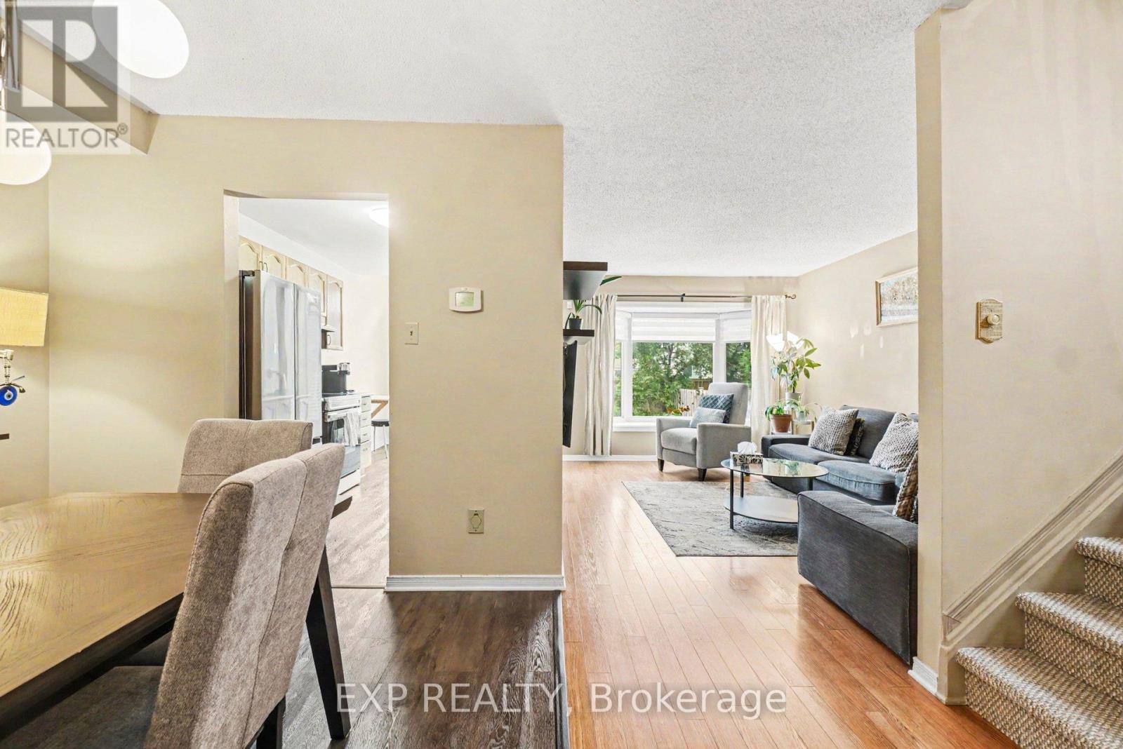 11 Longshire Circle, Ottawa, Ontario  K2J 4K7 - Photo 4 - X13557392