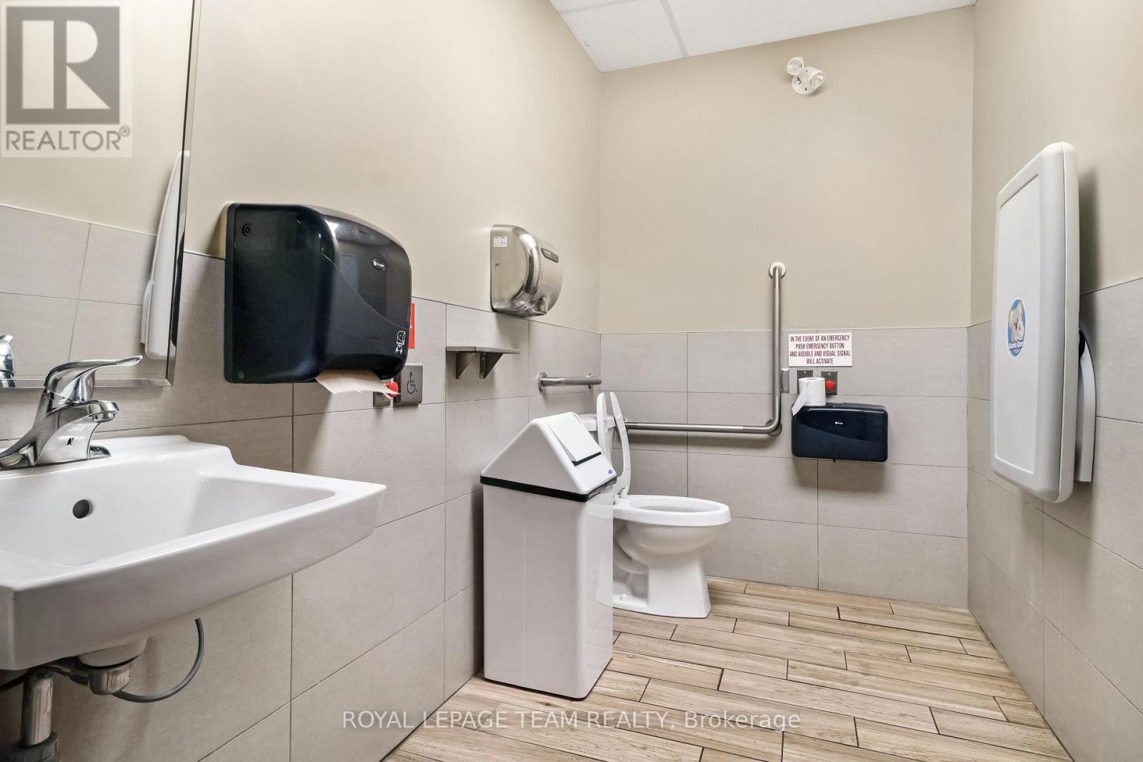 1861 Robertson Road, Ottawa, Ontario  K2H 9N5 - Photo 17 - X13557444