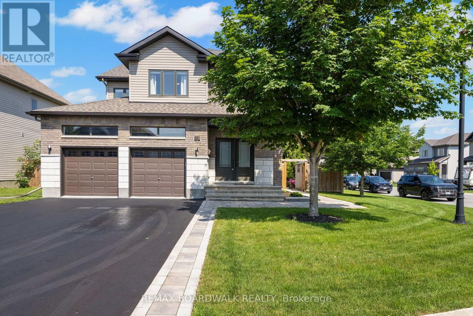 112 Francis Street, Carleton Place, Ontario  K7C 0E9 - Photo 1 - X13557530