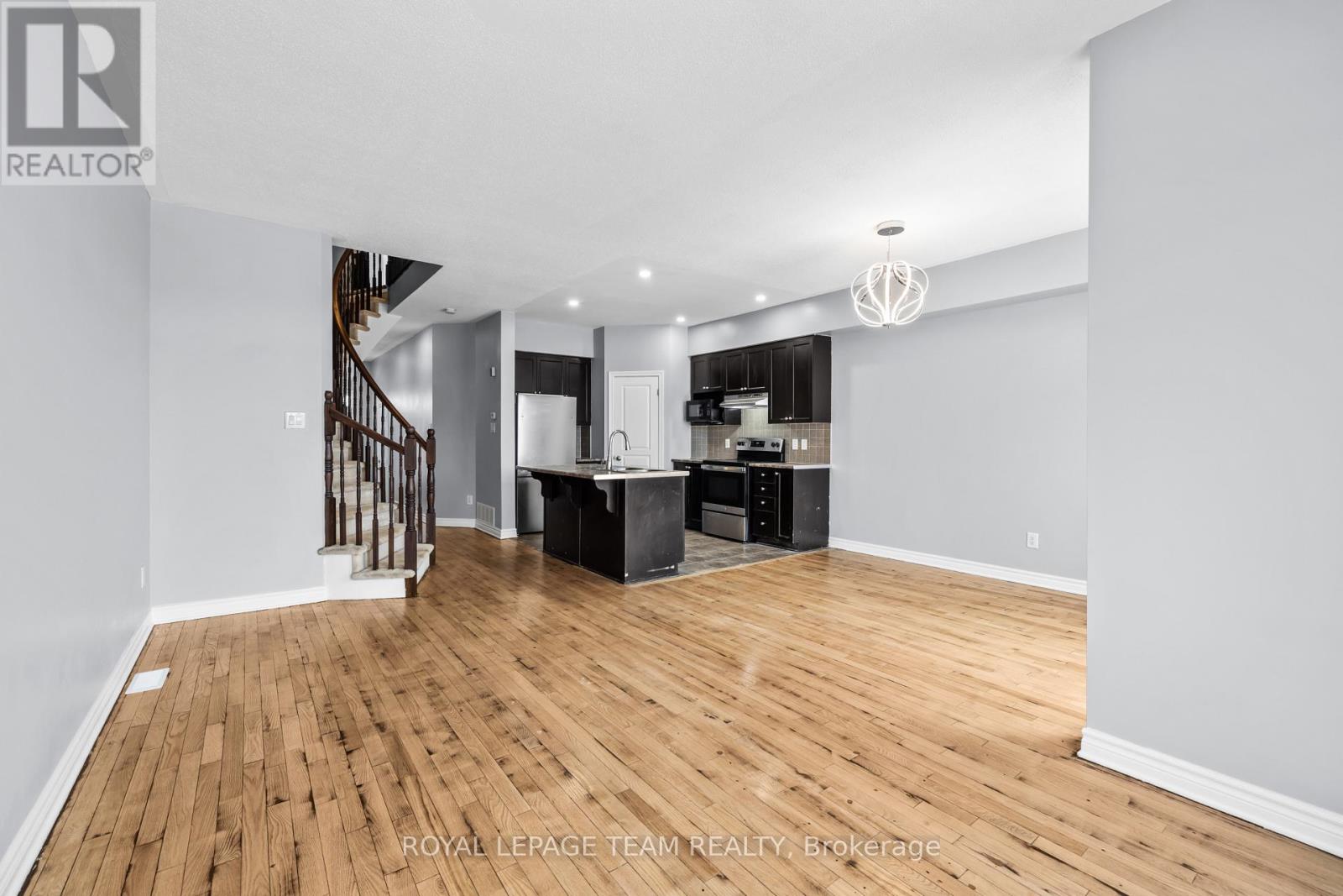 943 Klondike Road, Ottawa, Ontario  K2W 0E3 - Photo 7 - X13557736