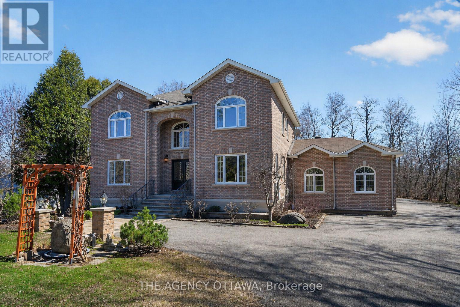 4633 Albion Road, Ottawa, Ontario  K1X 1A4 - Photo 2 - X13557862