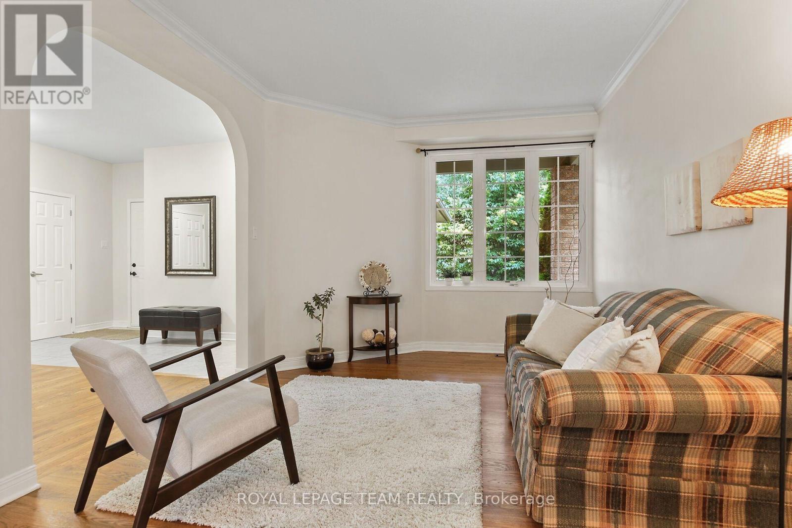 4 Keno Way, Ottawa, Ontario  K2T 1H4 - Photo 2 - X13557932