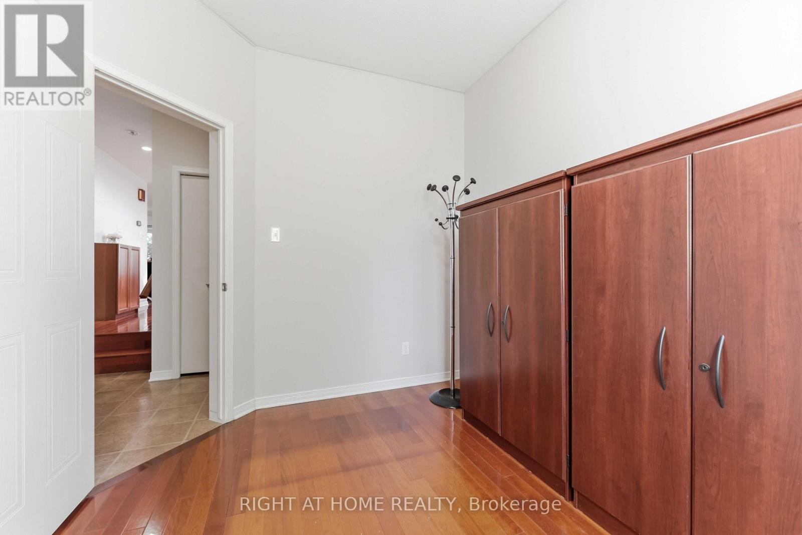 259 Sorento Street, Ottawa, Ontario  K2J 0B4 - Photo 4 - X13558114