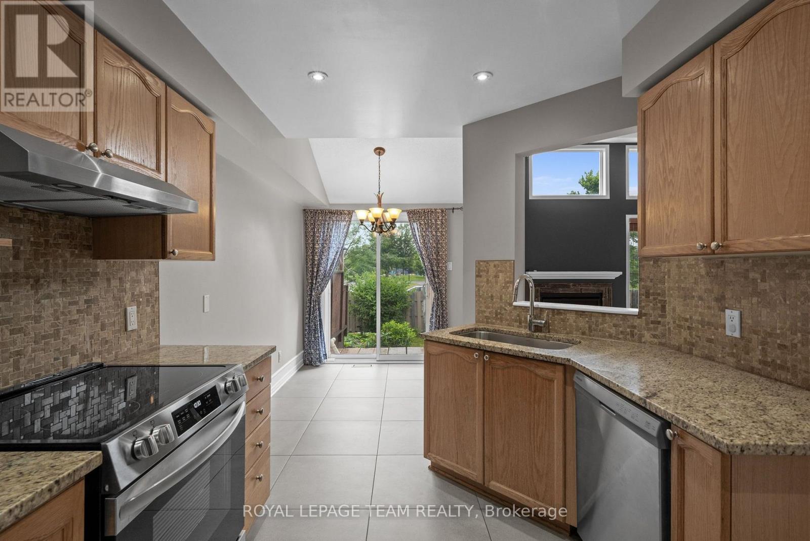 937 Goose River Avenue, Ottawa, Ontario  K1V 1T7 - Photo 16 - X13558124