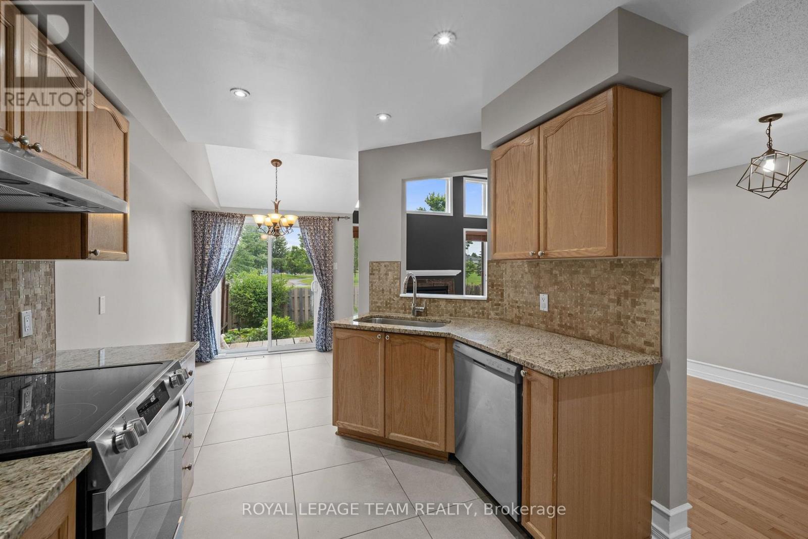 937 Goose River Avenue, Ottawa, Ontario  K1V 1T7 - Photo 17 - X13558124