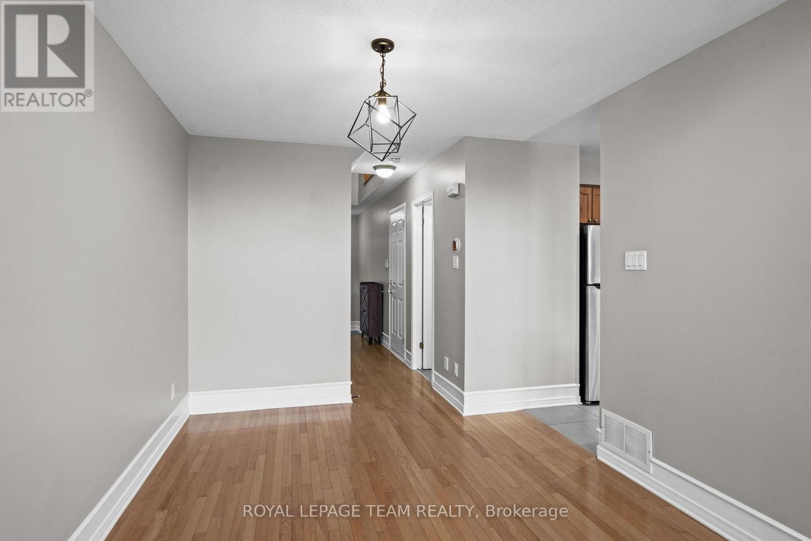 937 Goose River Avenue, Ottawa, Ontario  K1V 1T7 - Photo 8 - X13558124