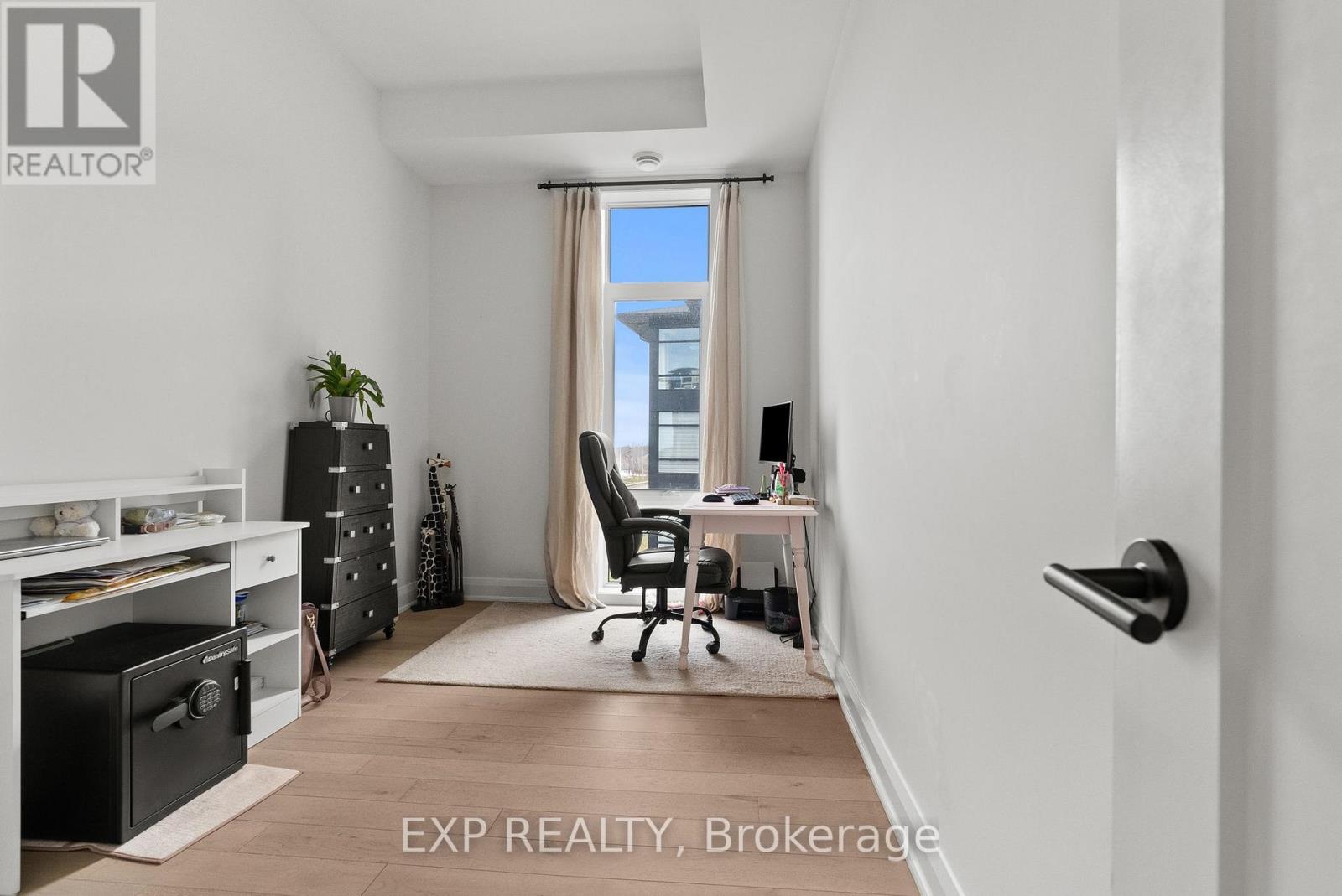 301 - 100 Cortile Private, Ottawa, Ontario  K1V 2S8 - Photo 13 - X13558244