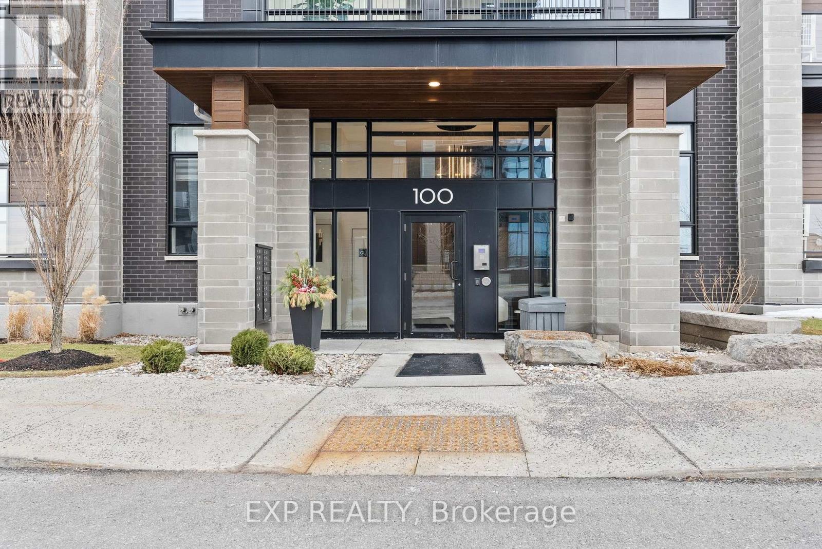 301 - 100 Cortile Private, Ottawa, Ontario  K1V 2S8 - Photo 2 - X13558244