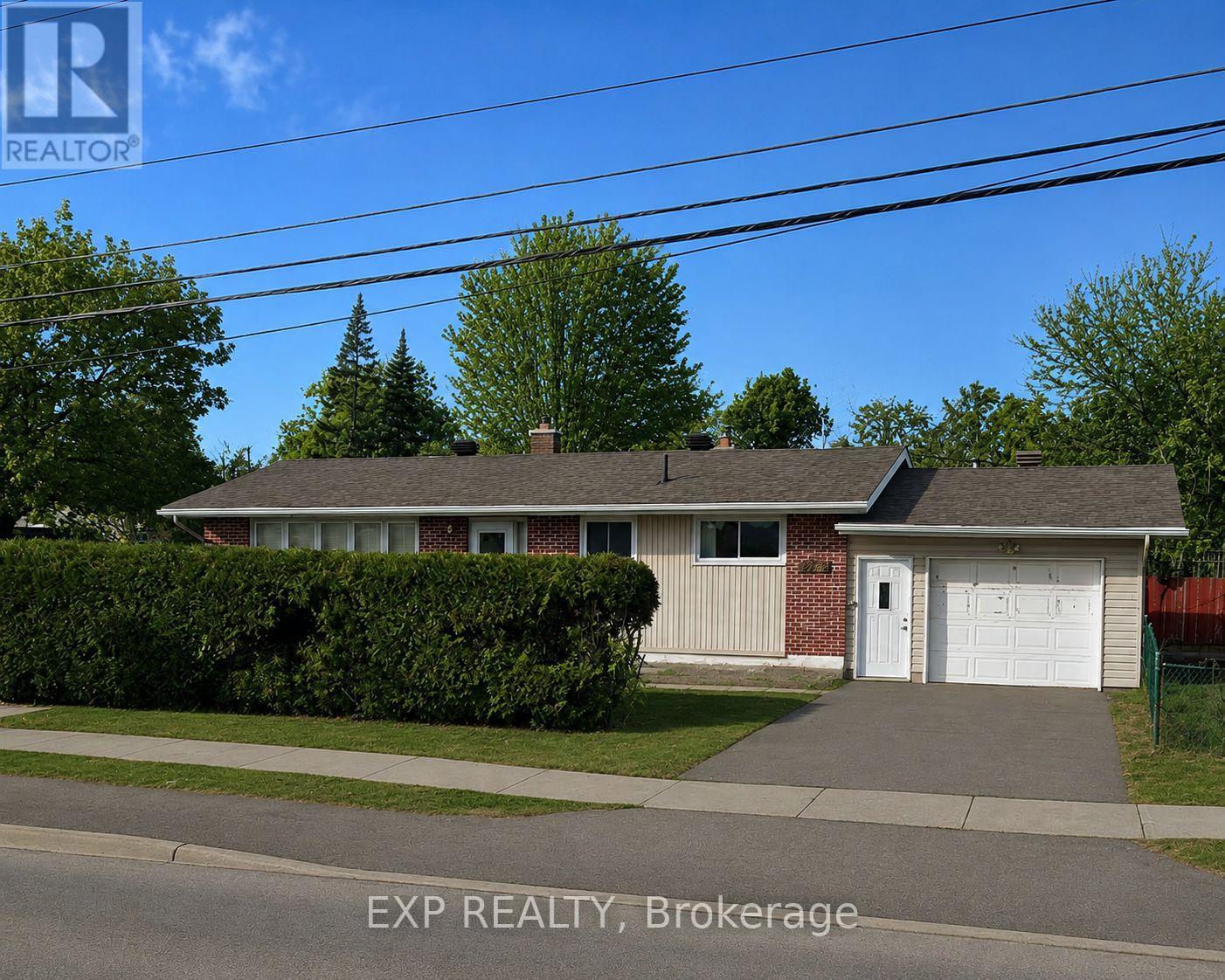 2473 Walkley Road, Ottawa, Ontario  K1G 3H2 - Photo 1 - X13558342