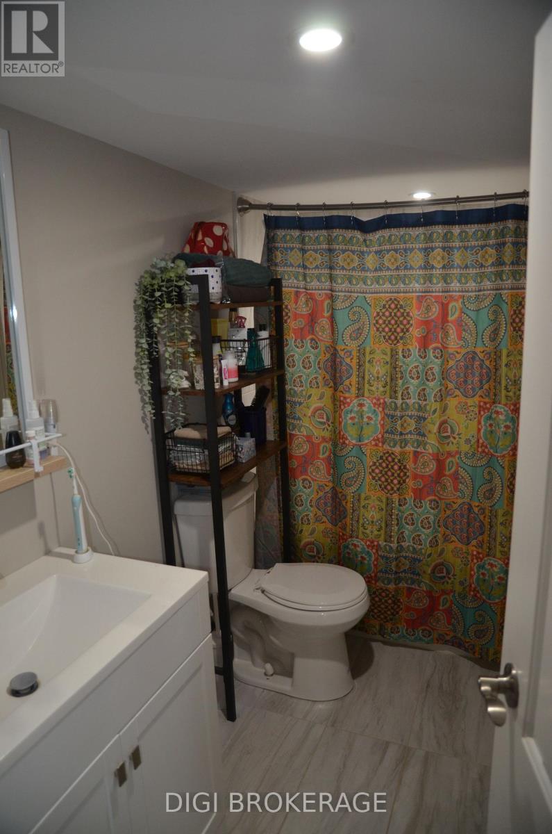 11 #'s1-3; 13 #'s 1-3 - 11&13 Acacia Avenue, Ottawa, Ontario  K1M 0P3 - Photo 26 - X13558532