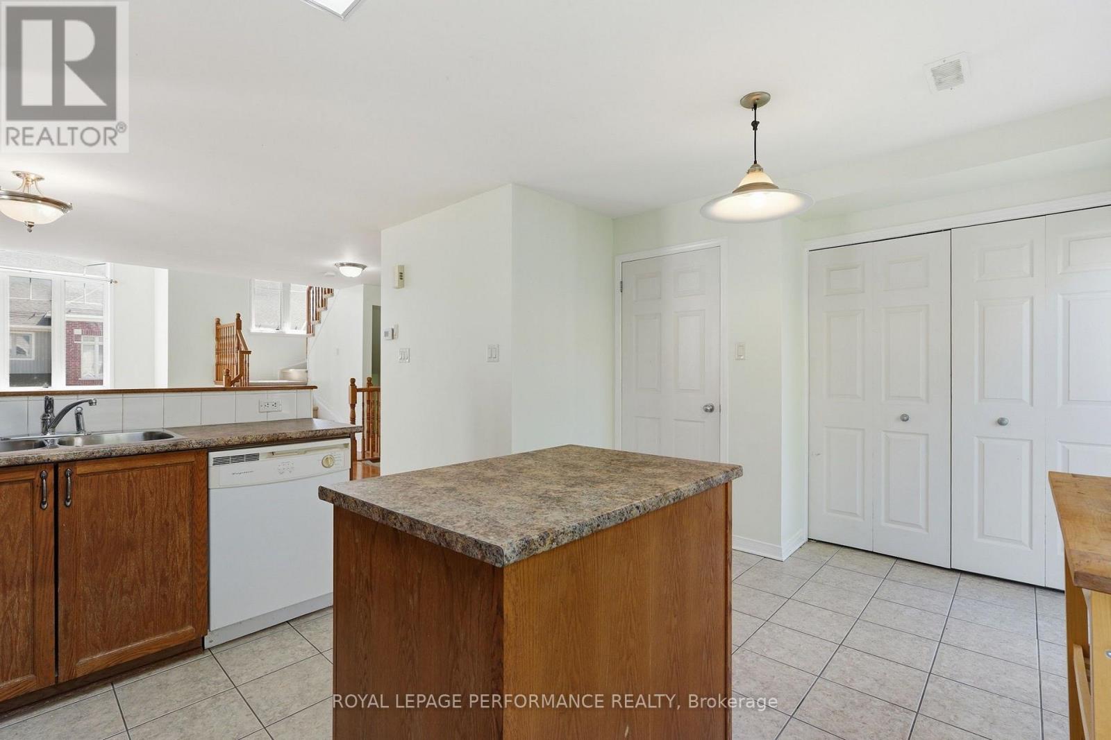 8 - 568 Reardon Private, Ottawa, Ontario  K1V 2K9 - Photo 16 - X13558576