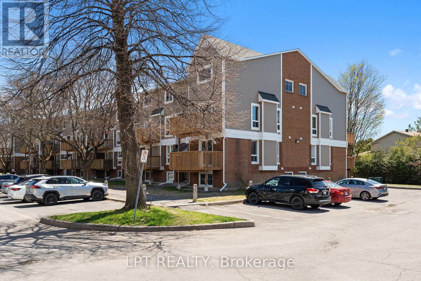 4 - 260 Fenerty Court, Ottawa, Ontario  K2L 3A7 - Photo 4 - X13558678