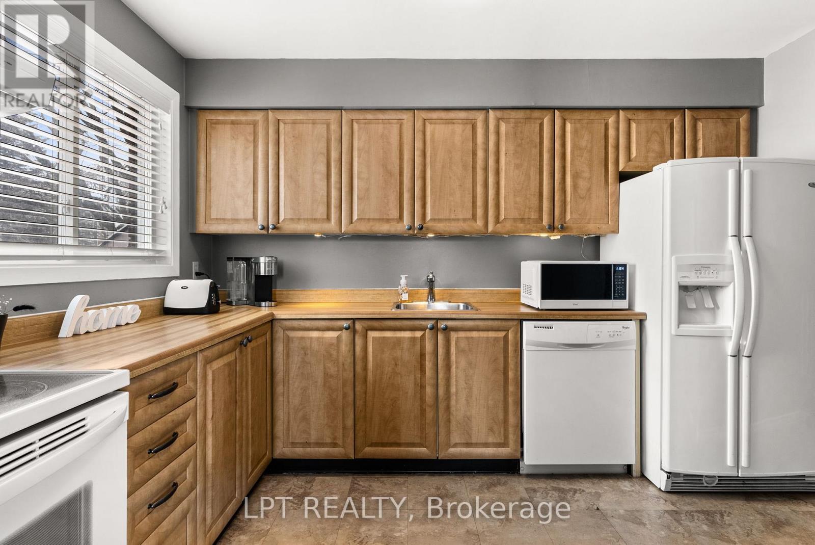 4 - 260 Fenerty Court, Ottawa, Ontario  K2L 3A7 - Photo 6 - X13558678