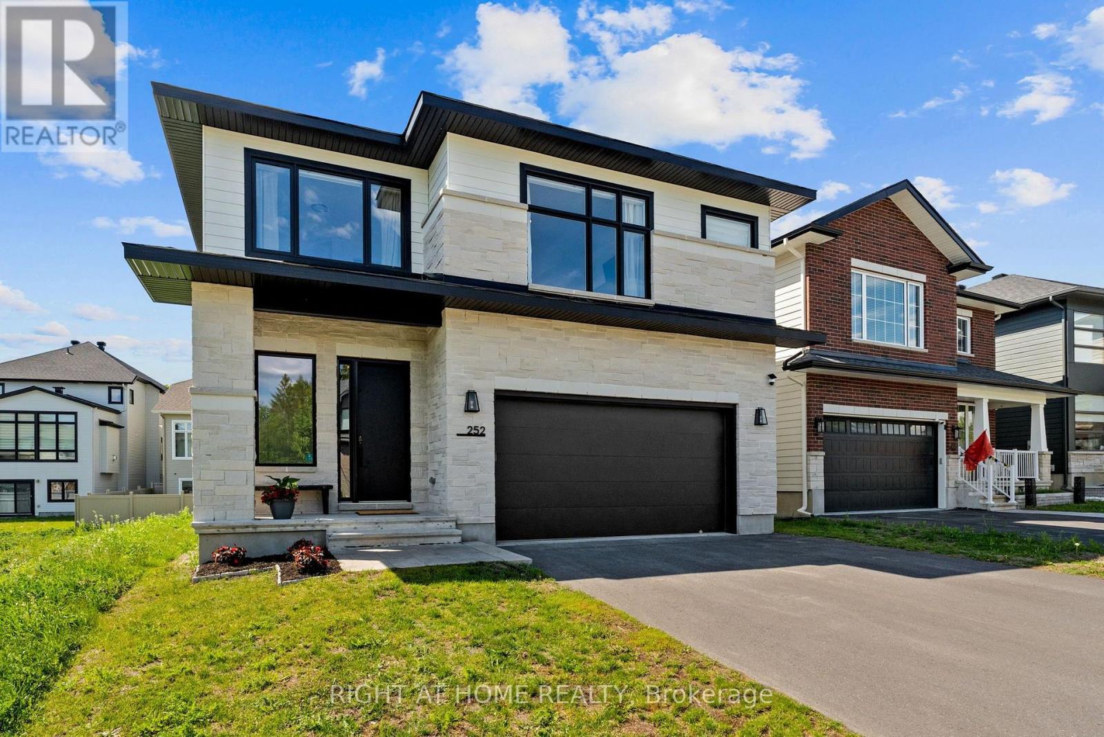 252 Ketchikan Crescent, Ottawa, Ontario  K2T 0S2 - Photo 2 - X13558940