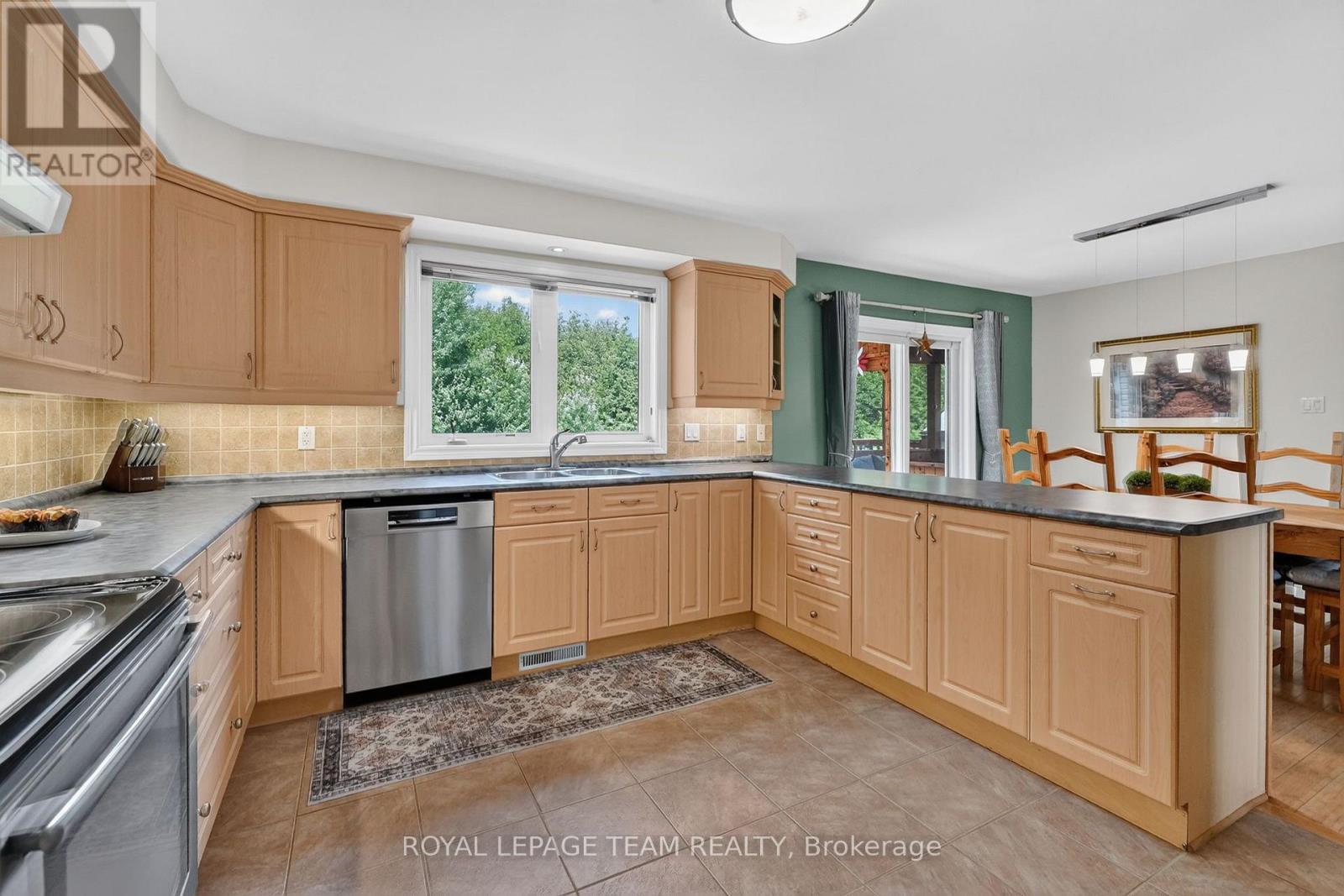 8115 Adam Baker Way, Ottawa, Ontario  K0A 2P0 - Photo 12 - X13559254
