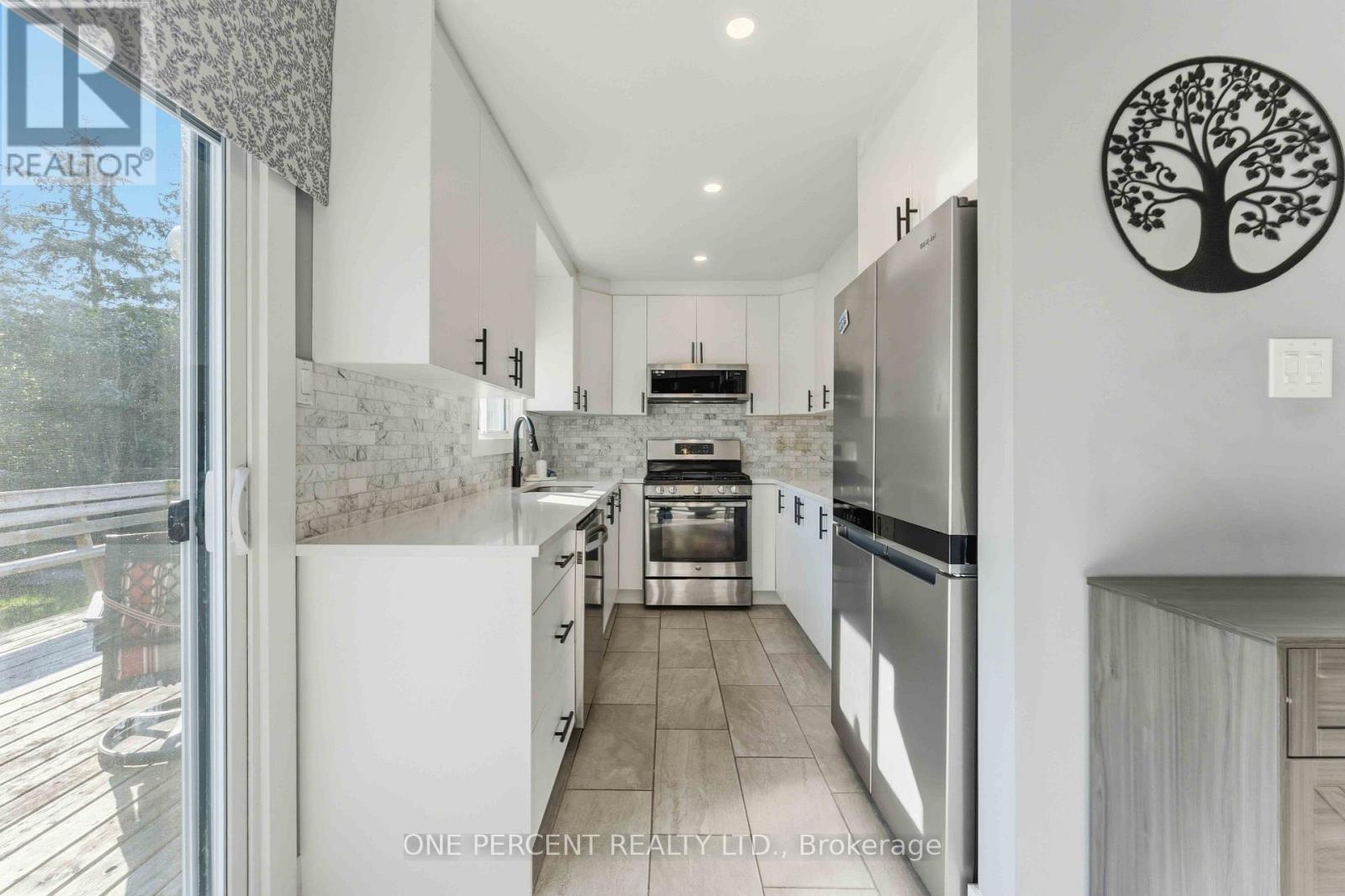 19 Amy Street, Ottawa, Ontario  K2S 1L7 - Photo 13 - X13559338