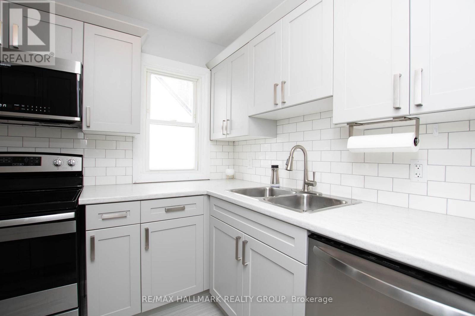 929 Merivale Road, Ottawa, Ontario  K1Z 5Z7 - Photo 12 - X13559360
