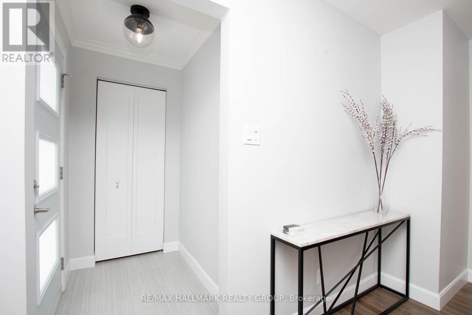 929 Merivale Road, Ottawa, Ontario  K1Z 5Z7 - Photo 5 - X13559360