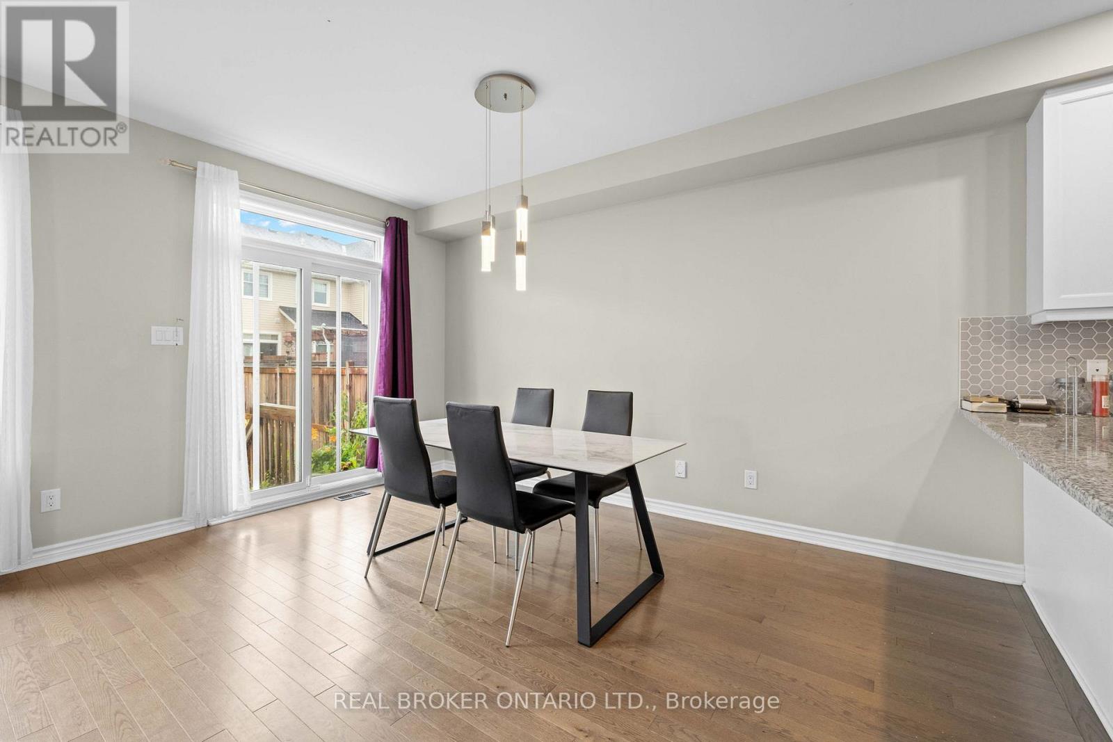 838 Cedar Creek Drive, Ottawa, Ontario  K1T 0N6 - Photo 10 - X13559418