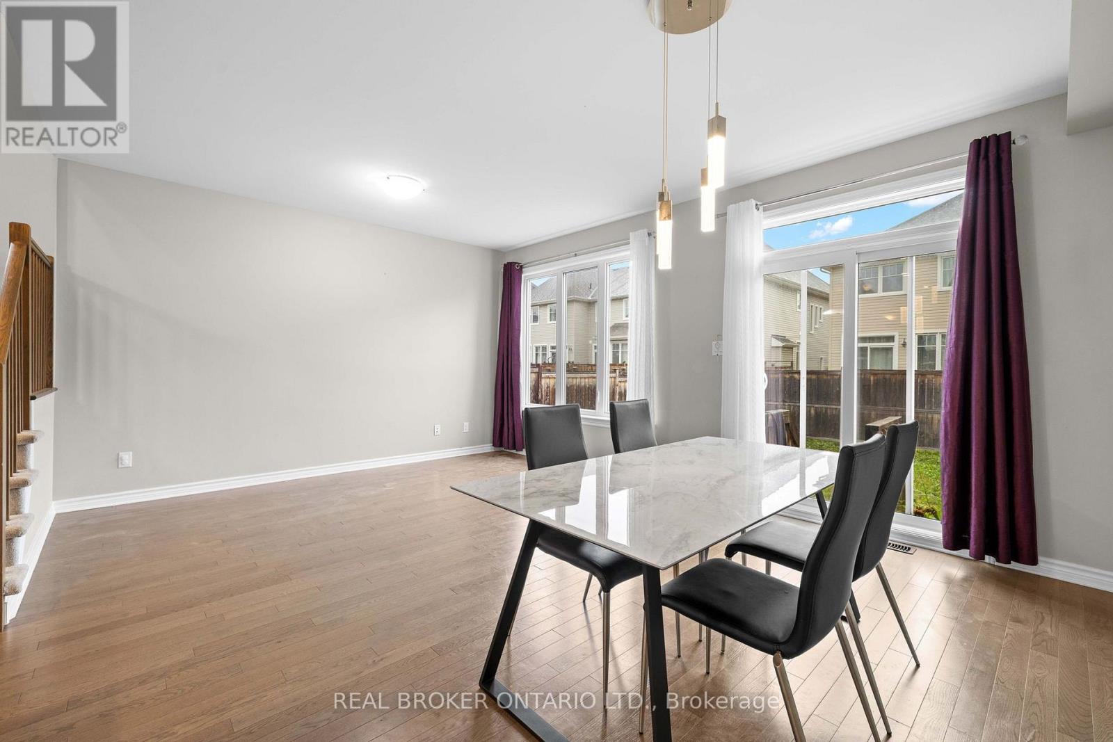 838 Cedar Creek Drive, Ottawa, Ontario  K1T 0N6 - Photo 12 - X13559418