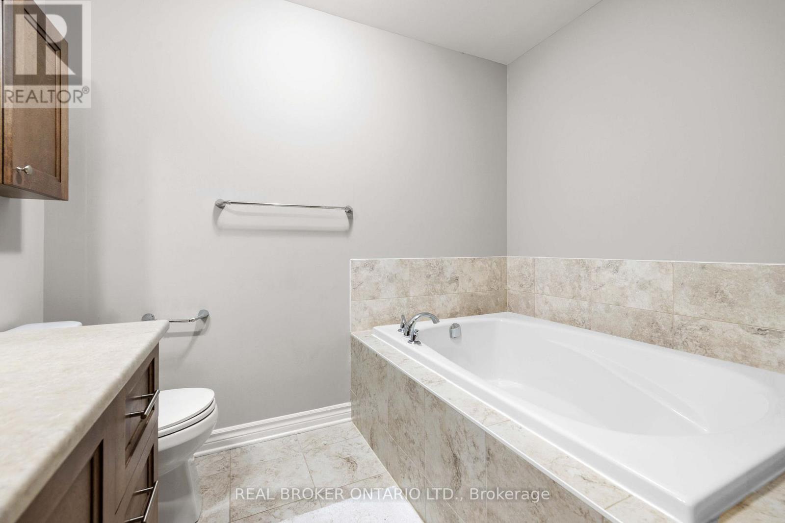 838 Cedar Creek Drive, Ottawa, Ontario  K1T 0N6 - Photo 26 - X13559418