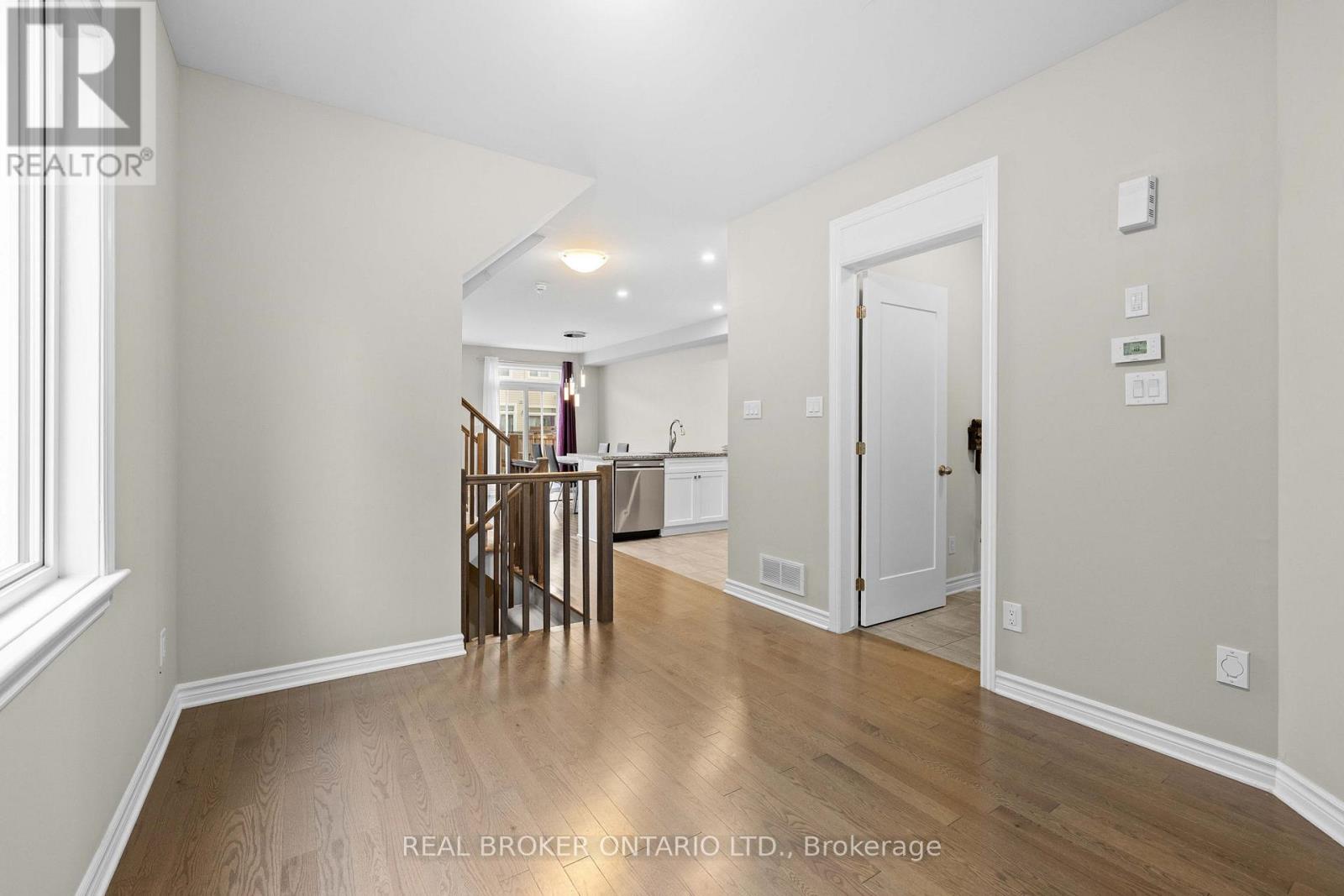 838 Cedar Creek Drive, Ottawa, Ontario  K1T 0N6 - Photo 5 - X13559418